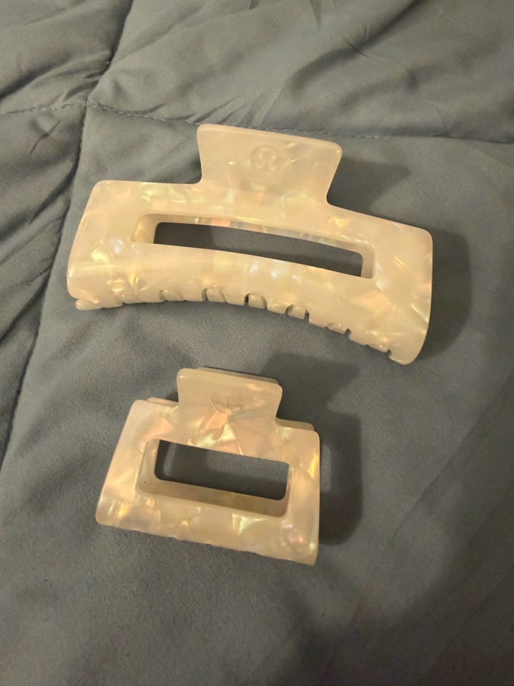 Lululemon Clips